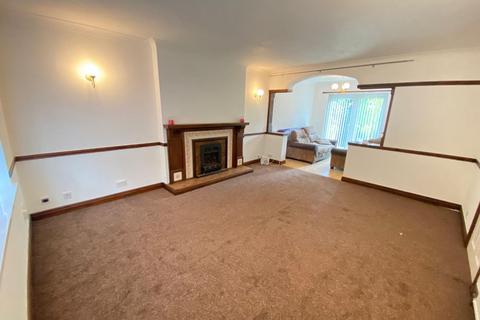 3 bedroom house to rent, Churchill Road, Walsall