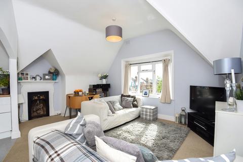 2 bedroom flat to rent, Shepherds Hill, Highgate N6