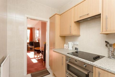 2 bedroom flat to rent, Loganlea Terrace, Craigentinny, Edinburgh, EH7