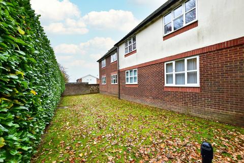 23 Derwent Close, Amersham, HP7 9PG