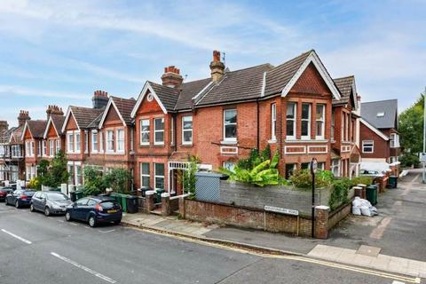 4 bedroom flat for sale, 32 Wolstonbury Road, Hove, East Sussex, BN3 6EJ