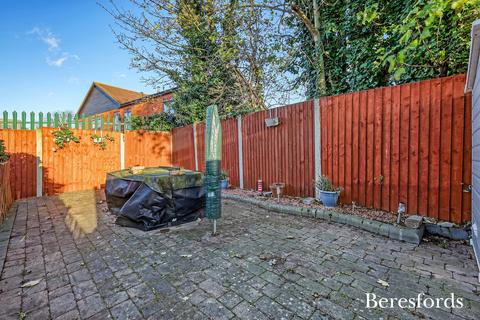 19 Boundary Road, Upminster, RM14 2QS
