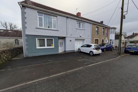 7 Campbell Road, Llandybie, Ammanford, SA18 3UP