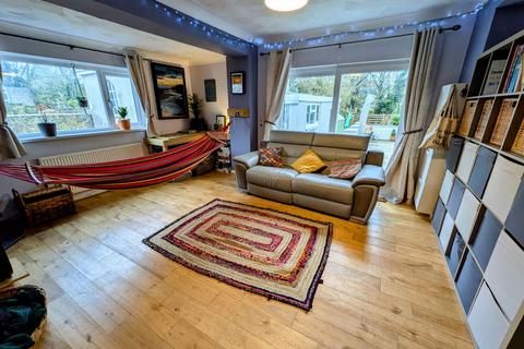 7 Campbell Road, Llandybie, Ammanford, SA18 3UP