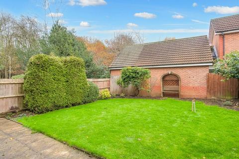 3 bedroom detached house for sale, Delapre Drive, Banbury