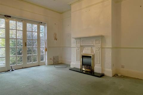 144 Church Road, Bradmore, Wolverhampton, WV3 7EJ