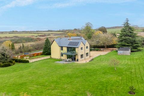 6 bedroom country house for sale, Croughton Brackley, West Northamptonshire, NN13 5LL