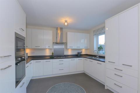 4 bedroom detached house for sale, Juniper Road, Off Ellesmere Road, Shrewsbury