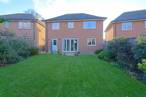 4 bedroom detached house for sale, Juniper Road, Off Ellesmere Road, Shrewsbury