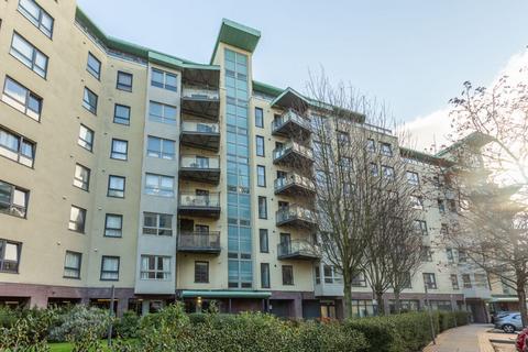 3 bedroom flat for sale, 6/5 Portland Gardens, Edinburgh, EH6 6NJ