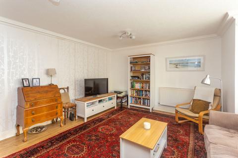 2 bedroom ground floor flat for sale, 16/3 Powderhall Road, Edinburgh, EH7 4GB