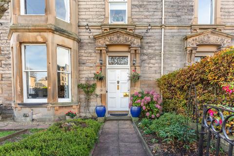 2 bedroom ground floor flat for sale, 8/1 Priestfield Road, Edinburgh,, EH16 5HH