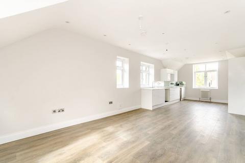 3 bedroom flat to rent, Harold Road, Crystal Palace, London, SE19