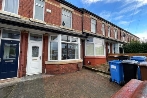 3 bedroom terraced house to rent, Lyndhurst Avenue, Bredbury, Stockport, Cheshire, SK6