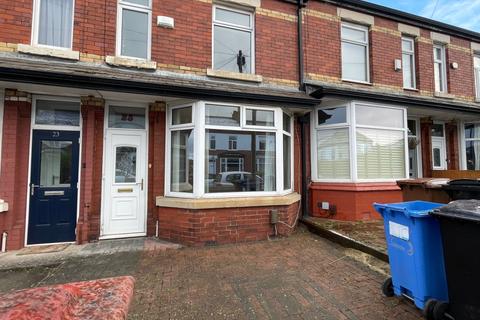 3 bedroom terraced house to rent, Lyndhurst Avenue, Bredbury, Stockport, Cheshire, SK6