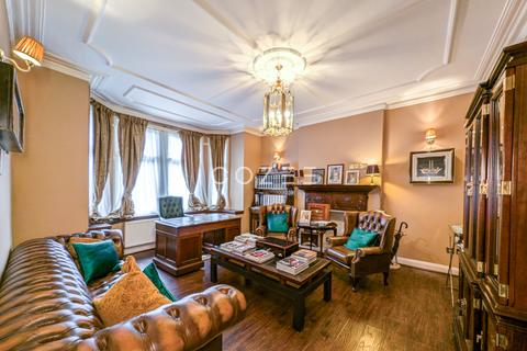 7 bedroom detached house to rent, Brompton Road, London SW1X