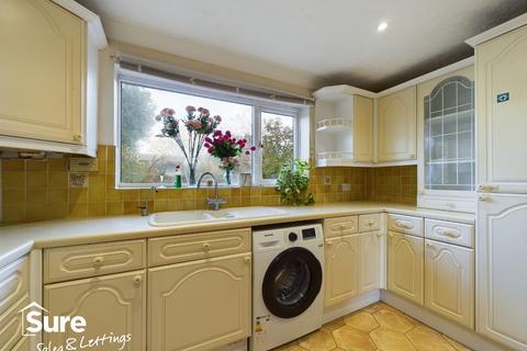 2 bedroom terraced house to rent, Galley Hill, Hemel Hempstead, Hertfordshire, HP1 3LA