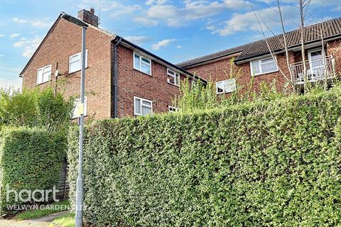 3 bedroom flat for sale, Talbot Road, Hatfield