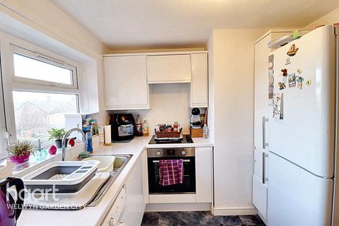 3 bedroom flat for sale, Talbot Road, Hatfield