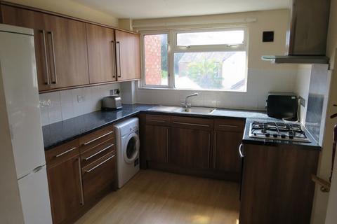 3 bedroom flat to rent, Cowley Road