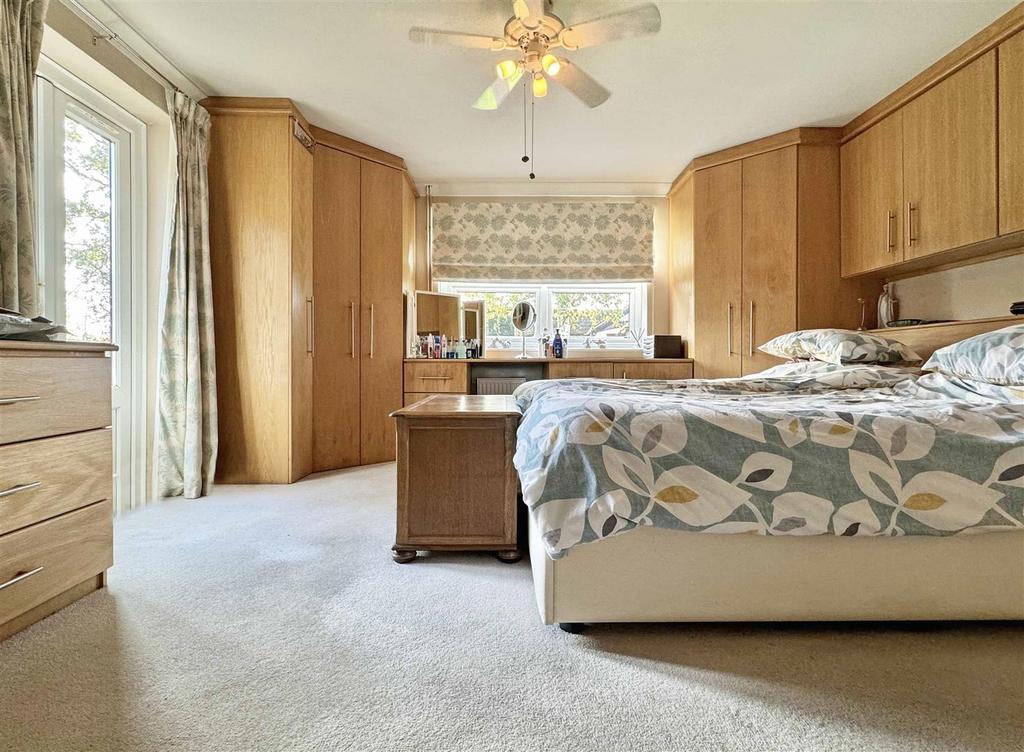 Master Bedroom.jpg