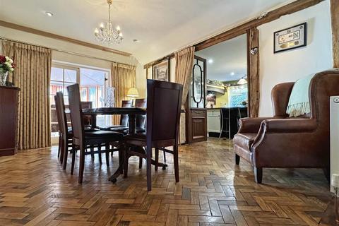Vine Cottage Gransmore Green, Felsted, Dunmow, CM6 3LA