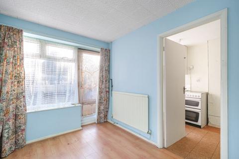 2 bedroom terraced house for sale, Gables Court, Kingfield, Woking