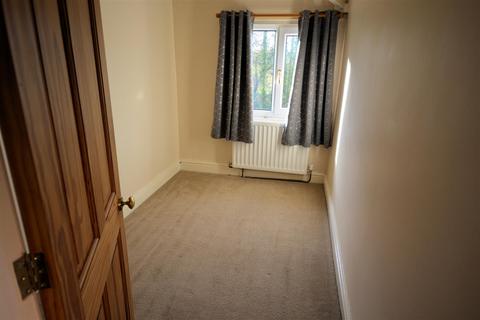 2 bedroom semi-detached house to rent, Ash Grove, Church Fenton