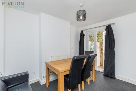 5 bedroom house to rent, Inverness Road, Brighton