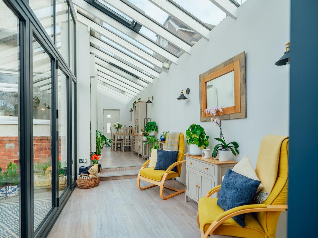 Open Plan Kitchen / Dining Area