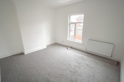 2 bedroom terraced house to rent, Wargrave Road, Newton-Le-Willows, Merseyside, WA12