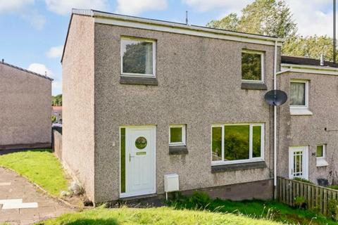 3 bedroom end of terrace house to rent, Machrie Court, Falkirk FK1