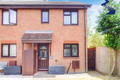 3 bedroom end of terrace house to rent, Strawberry Fields, Swanley, BR8