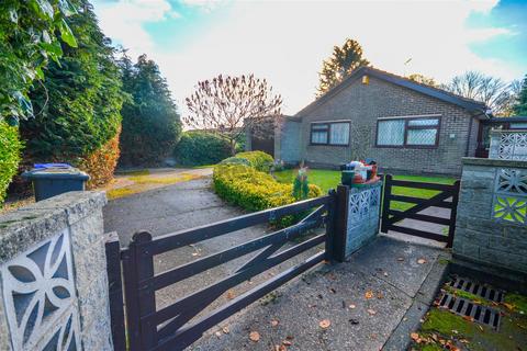 2 bedroom detached bungalow for sale, Wasdale Close, Halfway, Sheffield, S20