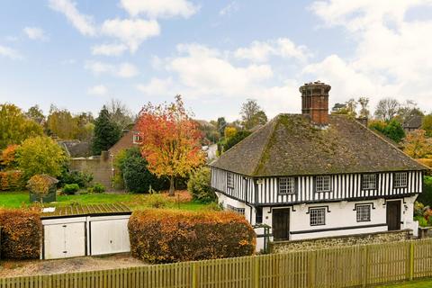 3 bedroom semi-detached house for sale, The Street, Willesborough, Ashford, Kent, TN24