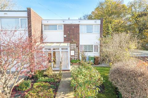 3 bedroom end of terrace house for sale, Nursery Close, Leeds