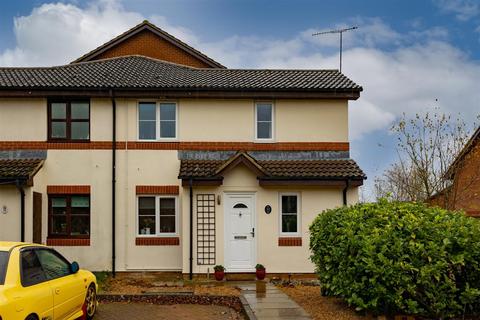 1 bedroom semi-detached house to rent, Keats Avenue, Redhill