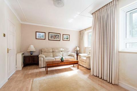 2 bedroom flat for sale, Robert Street, London NW1