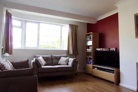 2 bedroom maisonette for sale, Hambledon Gardens, London