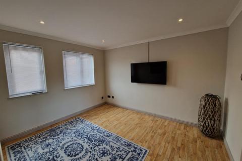 1 bedroom flat to rent, Trawler Road, Maritime Quarter, Swansea