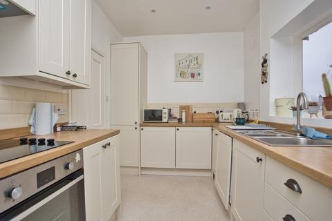 2 bedroom flat for sale, New Street, St. Oswalds, CT13