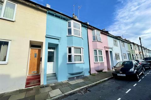 4 bedroom house to rent, Park Crescent Road, Brighton