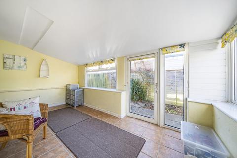 1 bedroom bungalow for sale, The Dell, Bognor Regis, West Sussex