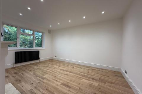 2 bedroom flat to rent, Mill Place, Chislehurst, BR7