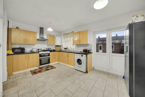 3 bedroom terraced house for sale, Henley Road, Ilford, IG1