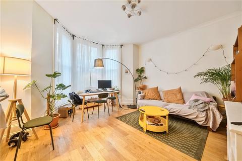 Flat A, 31 Cintra Park, Upper Norwood, London, SE19 2LQ