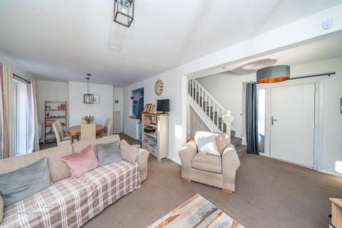 6 Bentons Lane, Walsall, WS6 6EF