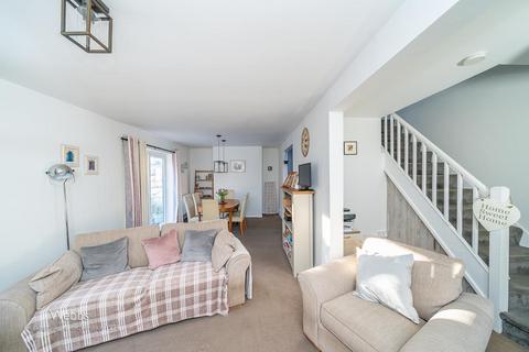 6 Bentons Lane, Walsall, WS6 6EF