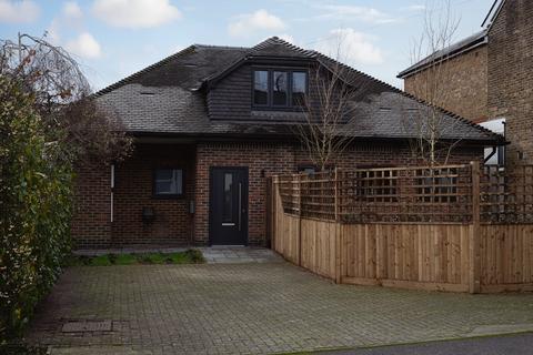 3 bedroom detached bungalow for sale, Woodlands Road, Redhill