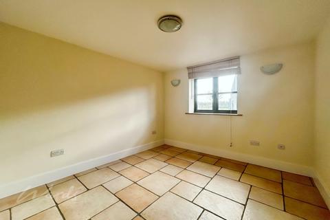 2 bedroom detached house to rent, Snoll Hatch Road East Peckham TN12